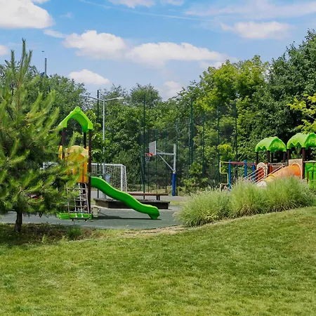 Mido With Parking And Self Check-in * Bukarest