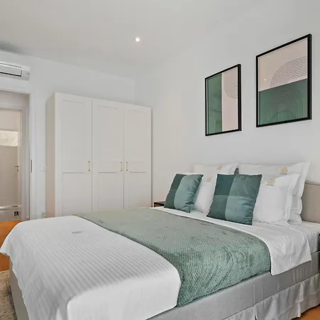 Mido With Parking And Self Check-in Appartement Boekarest