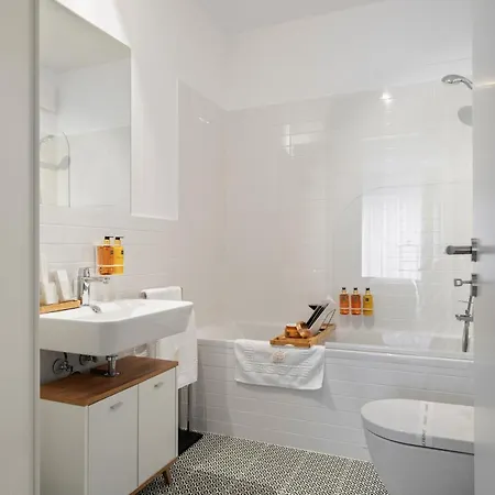 Mido With Parking And Self Check-in