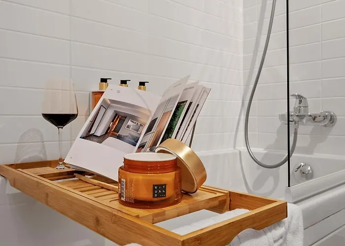 아파트 Mido With Parking And Self Check-in 부쿠레슈티