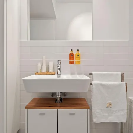 Mido With Parking And Self Check-in * Bucureşti