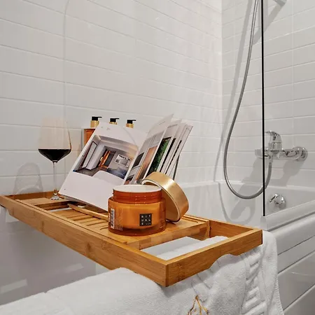 Appartement Mido With Parking And Self Check-in Boekarest
