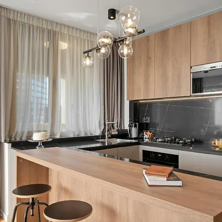 Mido With Parking And Self Check-in Apartament *